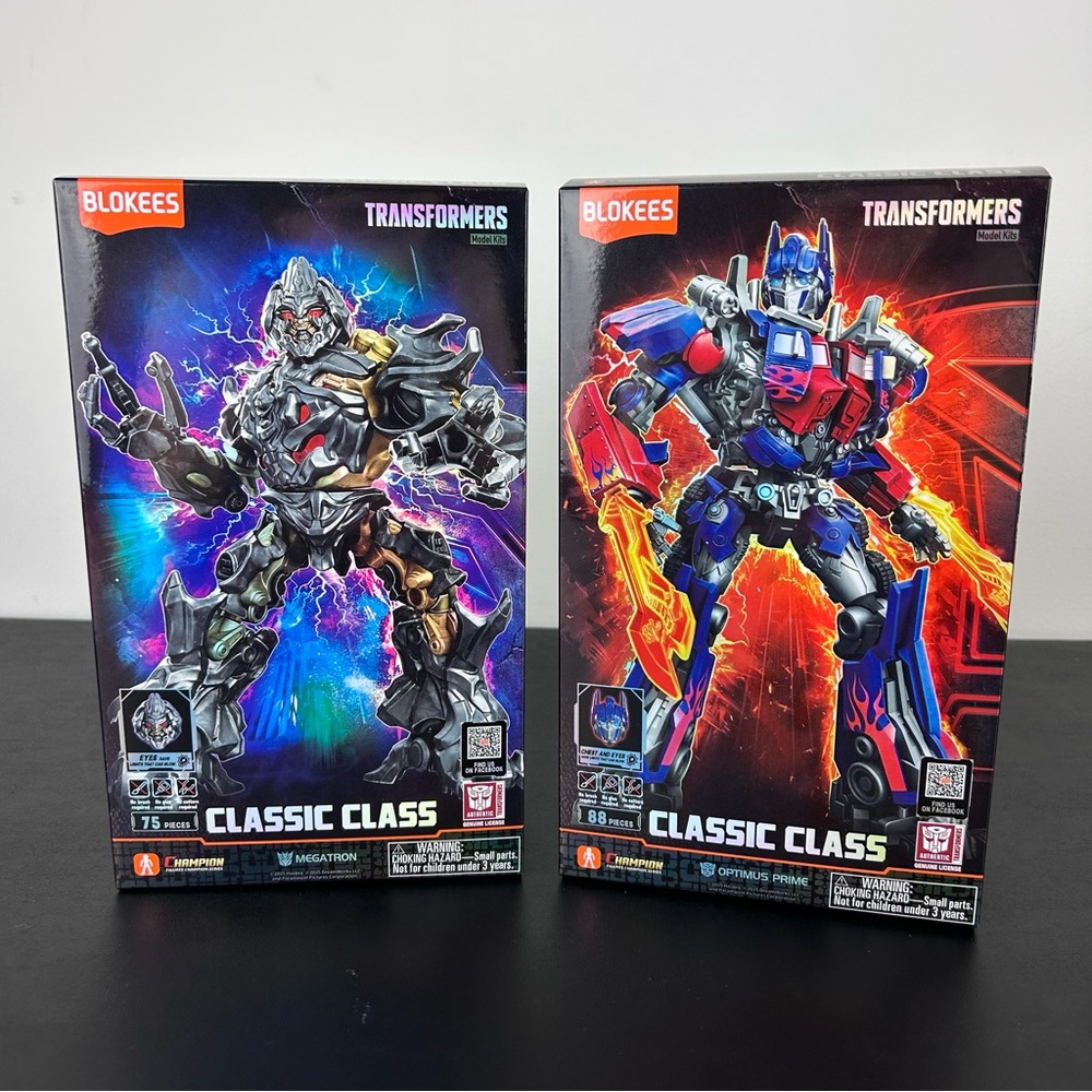 Optimus Prime & Megatron Blokees Transformers Classic Class Plastic Model Kits